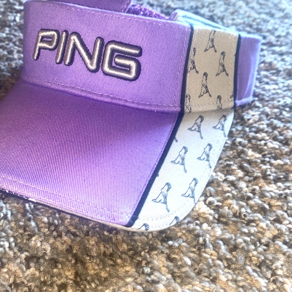 Vintage PING women’s golf visor “purple”